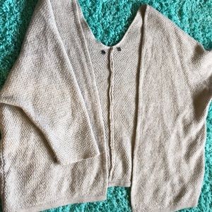 Cropped 3/4 Sleeve Cardigan